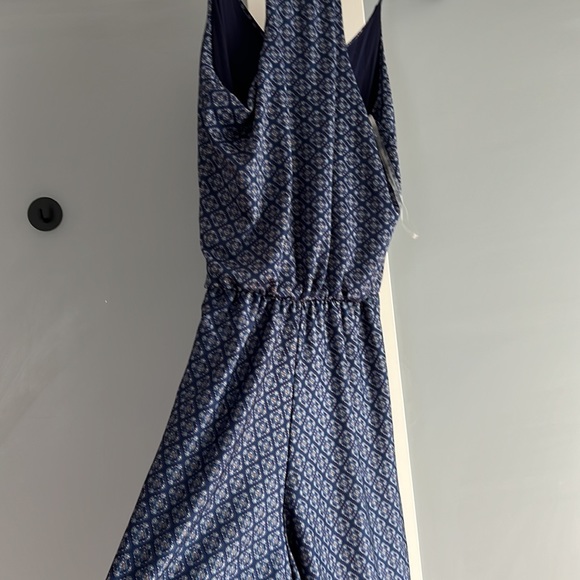 LIKE NEW Jumpsuit Small with Pockets! - Picture 5 of 6